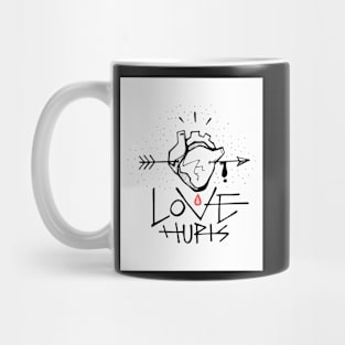 Human heart, arrow and Love hurts phrase Mug